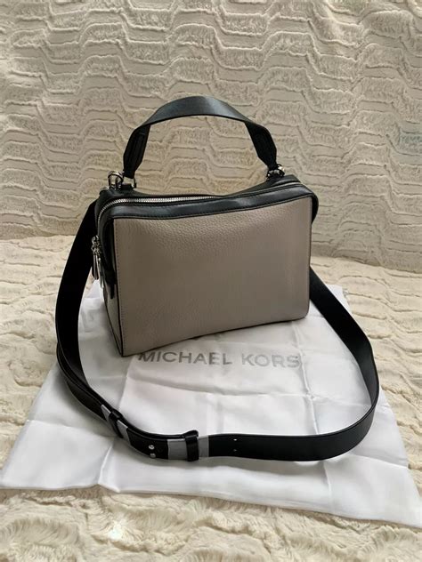 michael kors ingrid bag|Ingrid Medium Leather Shoulder Bag .